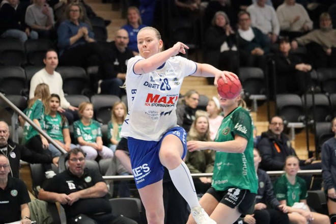 H�gersexan var centimeter fr�n att bli matchvinnare