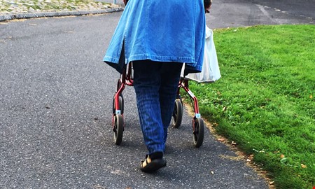 Debatt: Regeringens ��tervandring� hotar b�de v�lf�rden och demokratin 