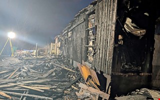 Polisens teori: Ungdomar t�nde eld p� ladan