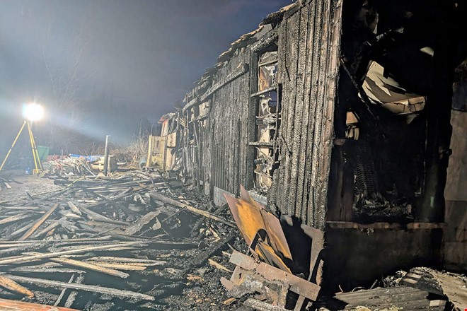 Polisens teori: Ungdomar t�nde eld p� ladan