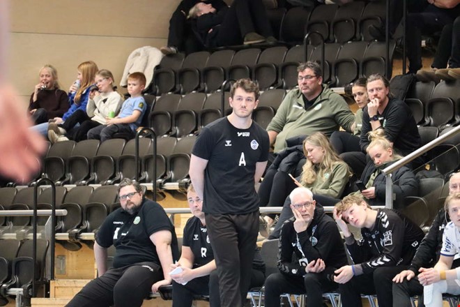 Tungt avbr�ck f�r Aran�s inf�r m�tet med mesta m�starna