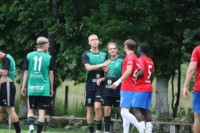 Skyttekungen stannar � T�l� har gjort klart med flera kuggar