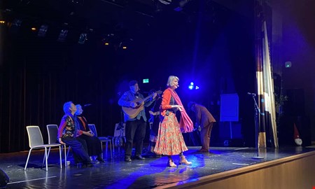 Hasse och Tage-f�rest�llning drog rekordpublik