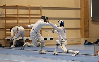 Hemv�ndaren segrade och 19-�ringen tog silver i rekordstor t�vling