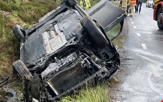 Kvinna voltade med bilen � misst�nks ha somnat