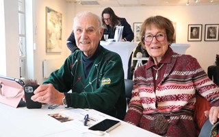 M�nga kom n�r NH bj�d in till �ppet hus p� galleri