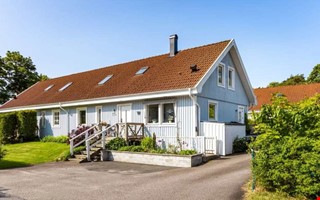 Parhus med solig uteplats och braskamin v�ckte nyfikenhet