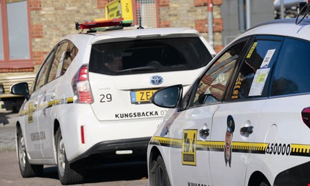 Debatt: Synskadade b�r f� f�rdtj�nst oavsett klockslag 