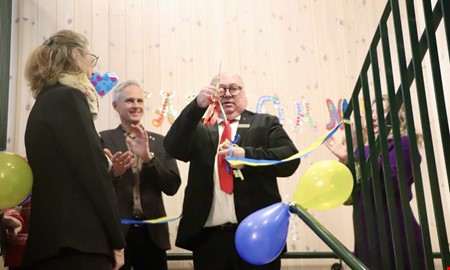 Efter flera �rs strul � nu �r boendet invigt