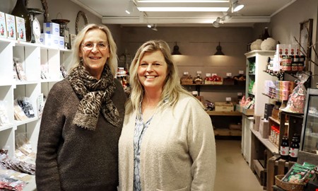 Efter 20 �r � nu ska duon s�lja popul�ra butiken