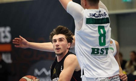 Segersviten bruten f�r Onsala Pirates 