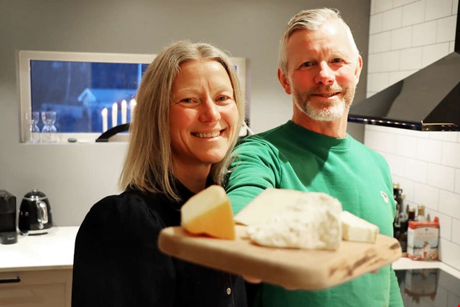 L�ng v�ntan p� dr�mmen f�r Charlotte och Erik