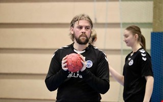 Anton testar: S� �r det att vara handbollsm�lvakt