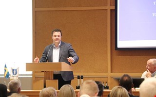 H�rd kritik mot extern granskning av omsorgen