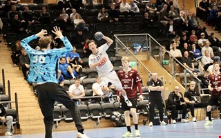 Avsl�jar: Dragkamp om 19-�ringen 