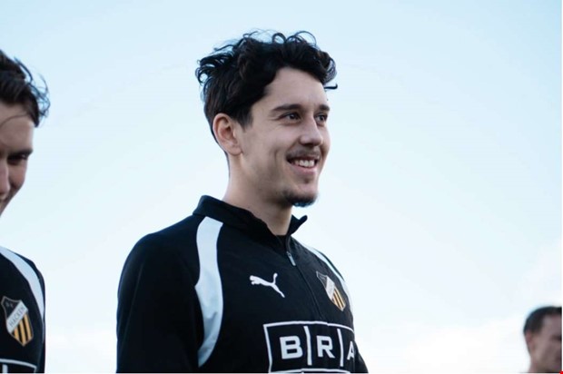 18-�ringen f�r A-lagskontrakt med allsvensk klubb