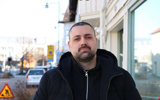 Navid forts�tter att k�mpa mot diktaturen i Iran 