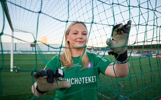 18-�ringen efter f�rsta A-lagskontraktet: 