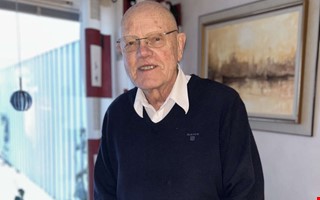 Datan�rden Leif fyller 90 - hj�lper andra med teknik