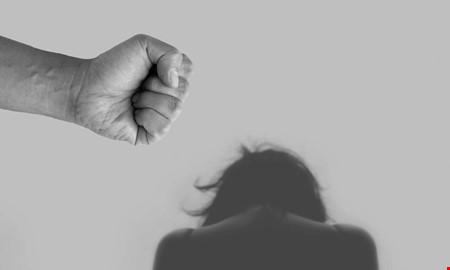 Debatt: Nollvision mot hot och v�ld i skolan 