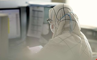 DO: Inte diskriminering n�r kvinna ombads ta av sl�ja