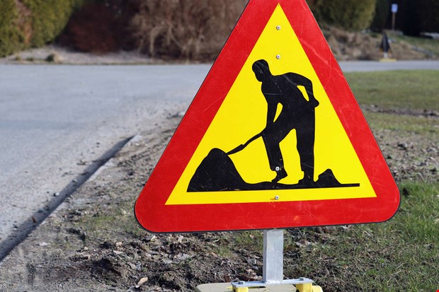 Längre restid när arbete görs på vältrafikerade vägen Längre restid när arbete görs på vältrafikerade vägen