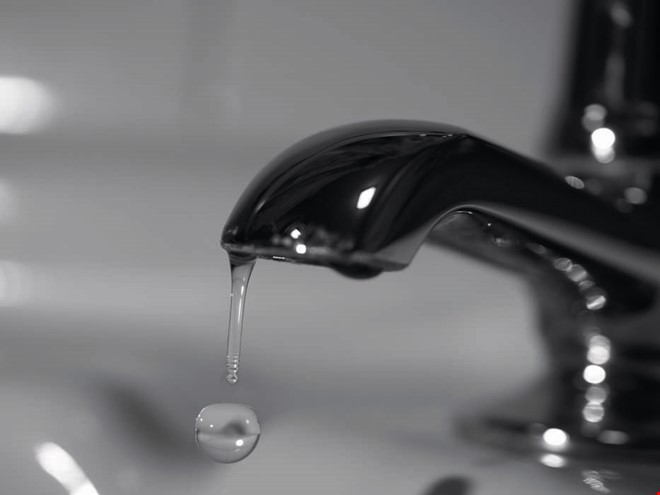 Arbetet f�rsenat � men inv�narna har varit sparsamma med vatten