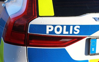 Full man omh�ndertogs i centrum