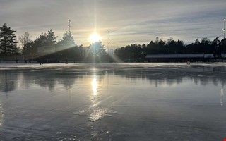 Efter ishaveriet � d� spelas matchen  