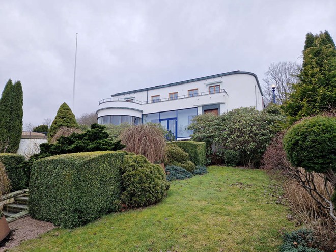 M-politiker tar ny strid med kommunen � vattnet avst�ngt