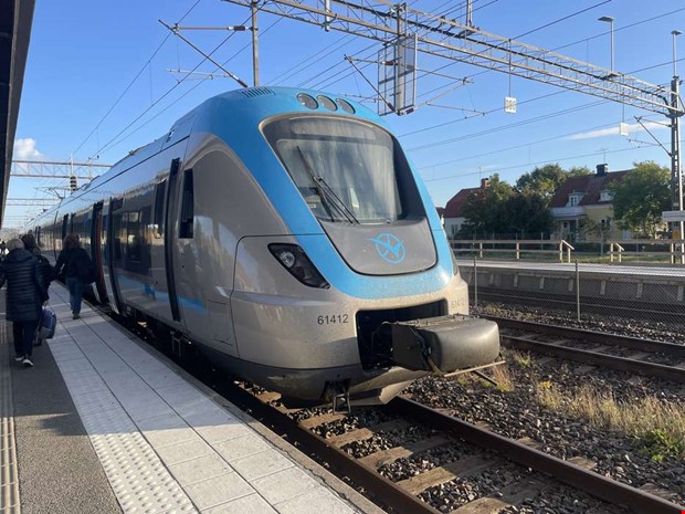 F�rseningar och inst�llda t�g efter stopp