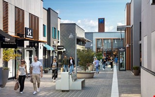 V�xer snabbt: Ny kl�dkedja �ppnar p� Hede