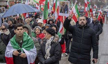 Navid n�ra att fastna i s�kerhetstj�nstens f�lla 