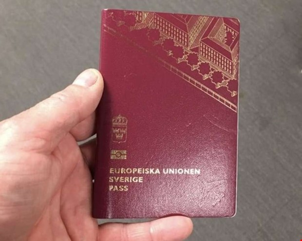 Debatt: Nu sk�rper vi kraven f�r medborgarskap 