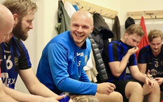 Tvisten: Det var serietv�an som stod med guldhattar