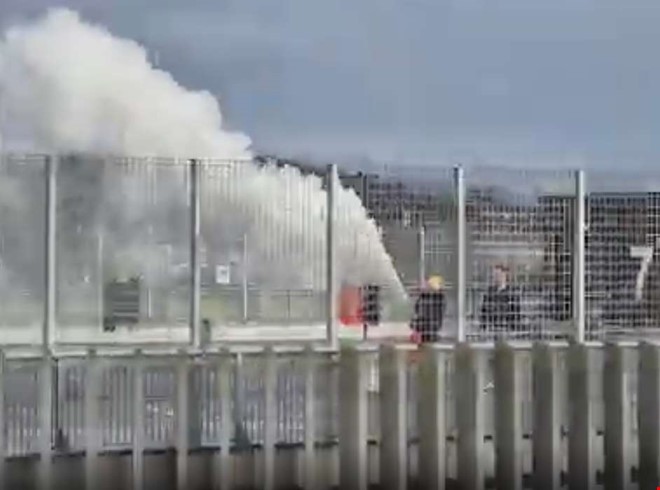 M�n t�mde brandsl�ckare p� p-hus � f�ngades p� film