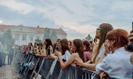 Fler artister klara f�r stadsfestivalen