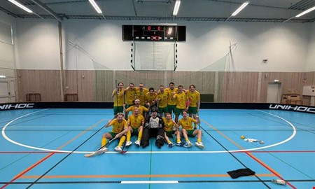 Sand�jublet: Veteranerna lyfte upp klubben igen