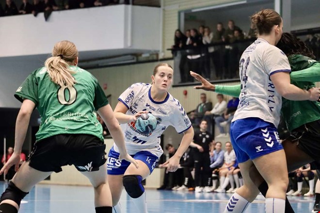 Bekr�ftat: Nova Hall�n f�ljer efter m�lvakten