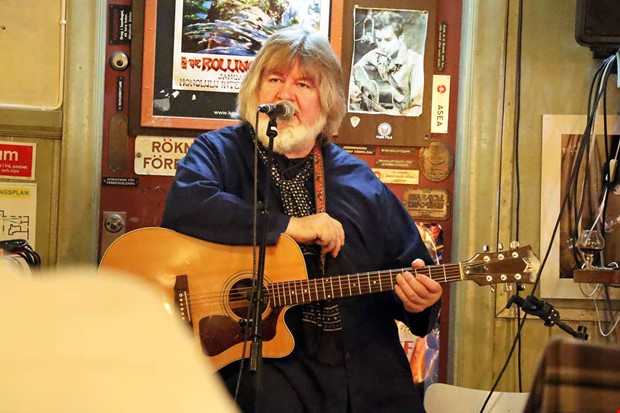 Säröbon tar bandet på sommarturné i Sverige Säröbon tar bandet på sommarturné i Sverige