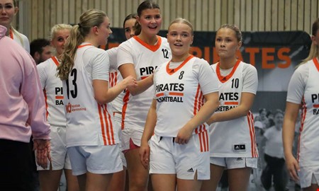 JUST NU: Onsala Pirates klara f�r h�gsta serien 