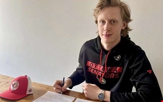 Fj�r�ssonen bel�nas med NHL-kontrakt: �J�vligt roligt� 