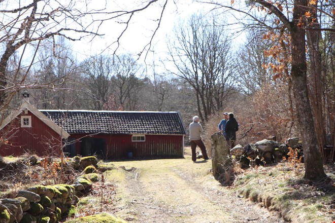 K�nd snickare �terskapar 1700-talstorp med ving�rd