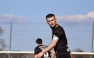 Kaptenen som sliter f�r att hinna med laget