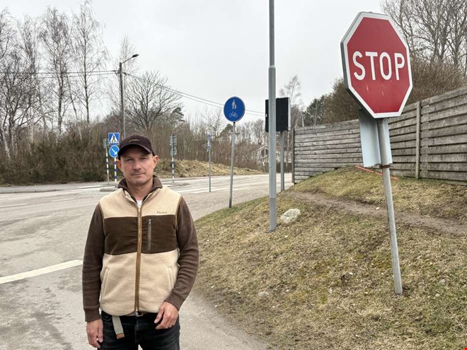 Jonas p�k�rd tre g�nger � s�gas i sociala medier