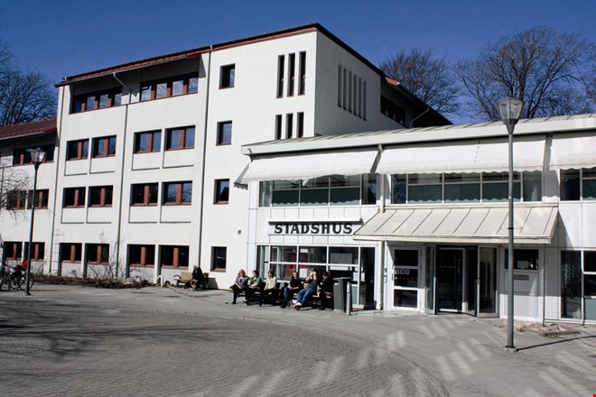 Debatt: Du kan bli invald i riksdagen och fullm�ktige 