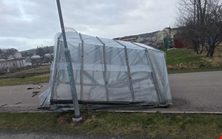 Drygt tusen anm�lningar efter stormen Dave 