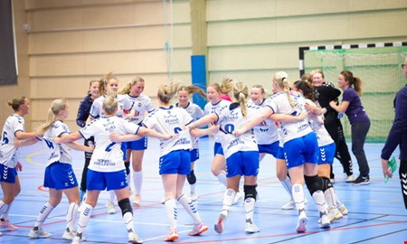 Fj�r�s HK s�krade divisionen� Kronvall avslutade karri�ren som matchhj�lte