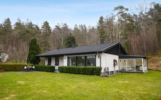 Naturn�ra 70-talsvilla med uterum skapade intresse