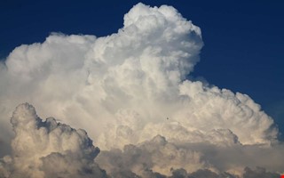 Solchans mitt i gr�v�dret �ver Kungsbacka